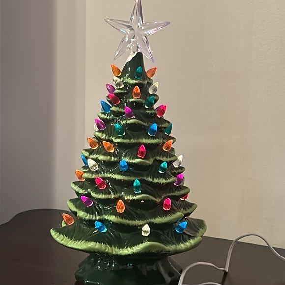 Ceramic Light up Christmas Tree - Picture 15 of 16